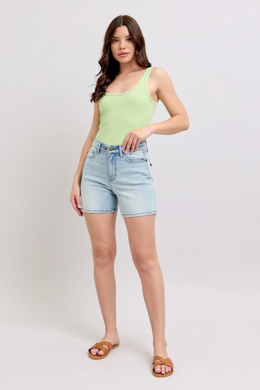 2 Button Mid Length Dad Short Light Denim