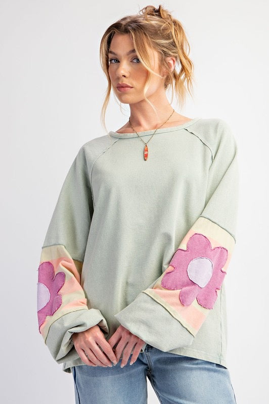 Oversized Flower Patch L/S Sweatshirt