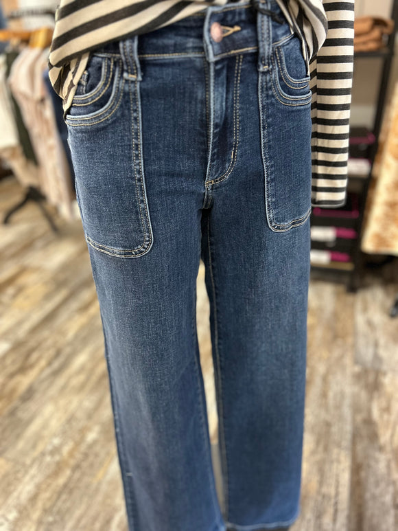 Gwen 90’s Straight Patch Pocket Jeans