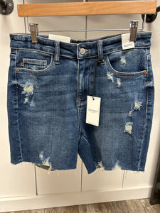 Emma HW Cut off Mid-length Shorts